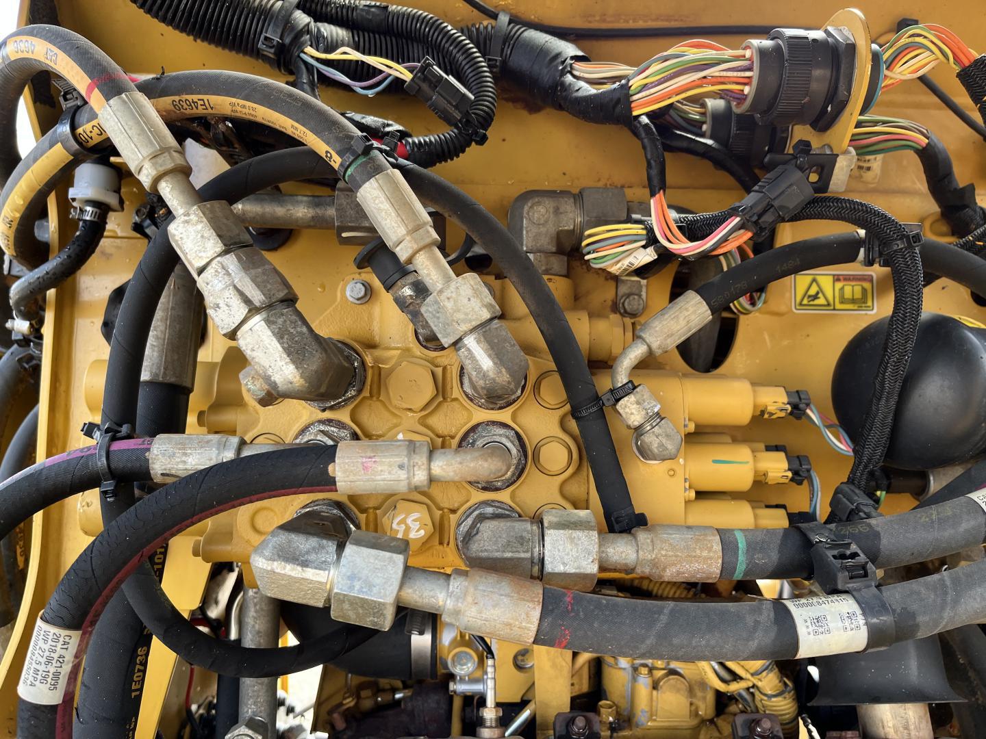 ./imagenes/INVOICE/2019/17026/MINICARGADOR CATERPILLAR 249D (76).JPG